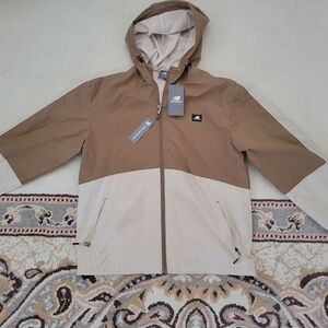 New Balance Two-Tone Hooded Windbreaker Jacket - Taupe & Cream
